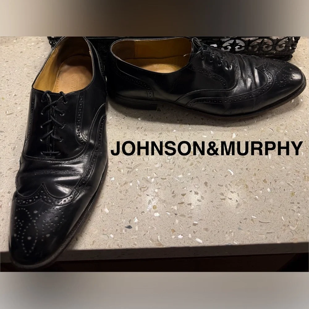 Johnston & Murphy Classic Black Oxfords 9.5